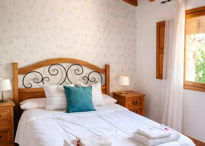 CR LA CUMBRE-Piscina Natural, Desconexión y Confort con vistas a Sierra de Gata TR-CC-00490 Casa de Férias *